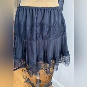 Black Lace Pleated Skirt Women’s M Fairycore Balletcore Whimsigoth Coquette